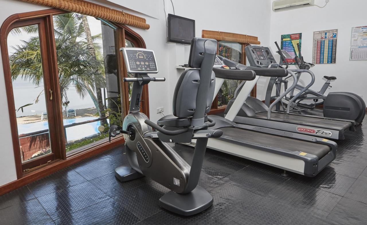 Tamarind Village Hotel Apartments Момбаса Екстериор снимка