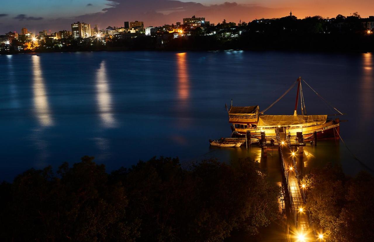 Tamarind Village Hotel Apartments Момбаса Екстериор снимка